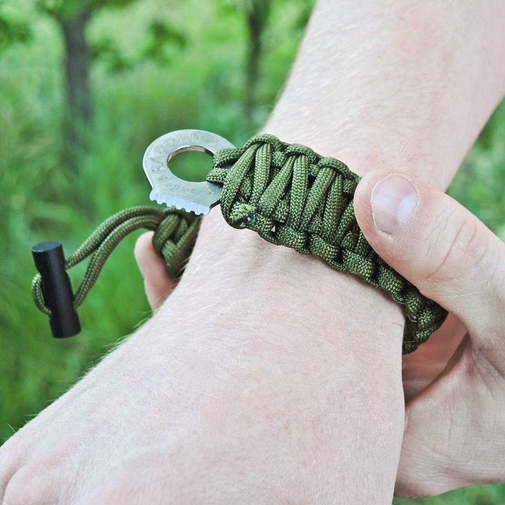 Adjustable Survival Paracord Bracelet
