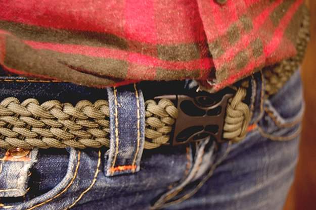 How to Make a Paracord Zipper Pull - Instructables