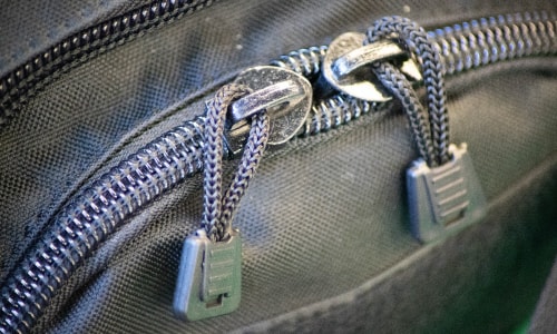 Replace Zipper Pulls with Paracord - Paracord Planet