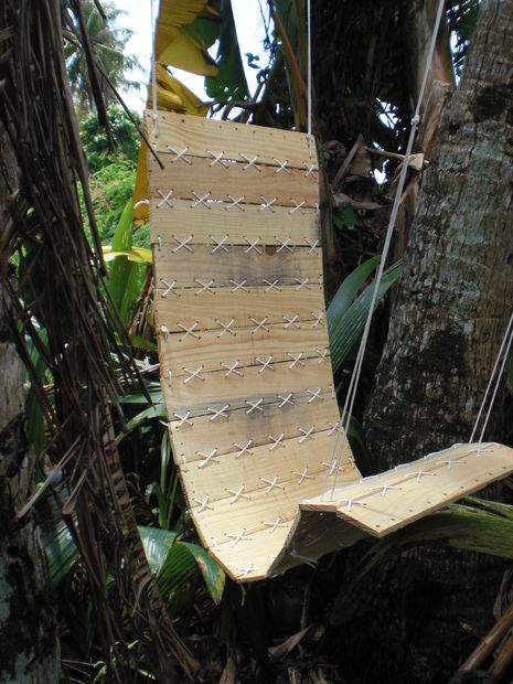Laced Pallet Hanging Chair
