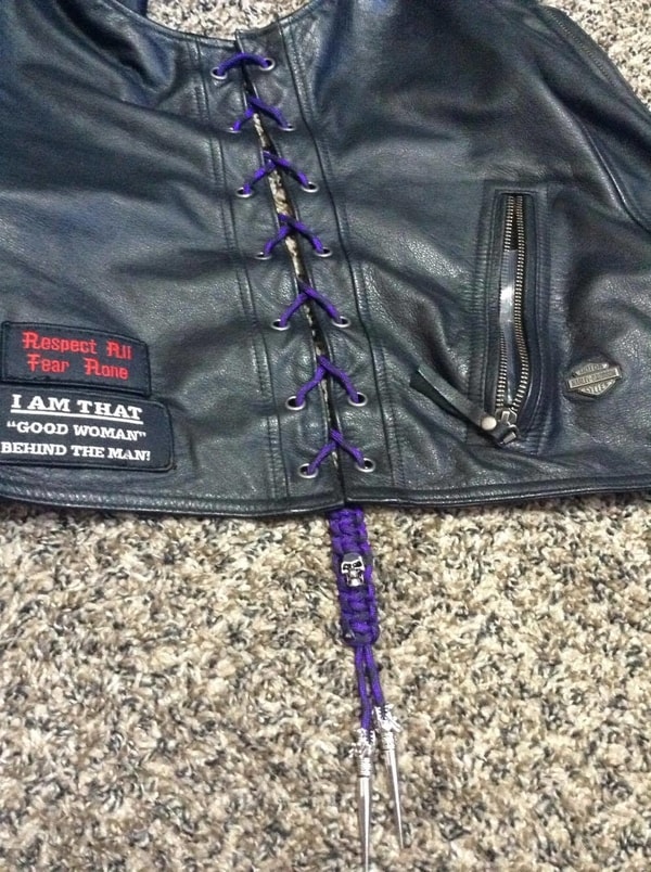 Vest with paracord laces